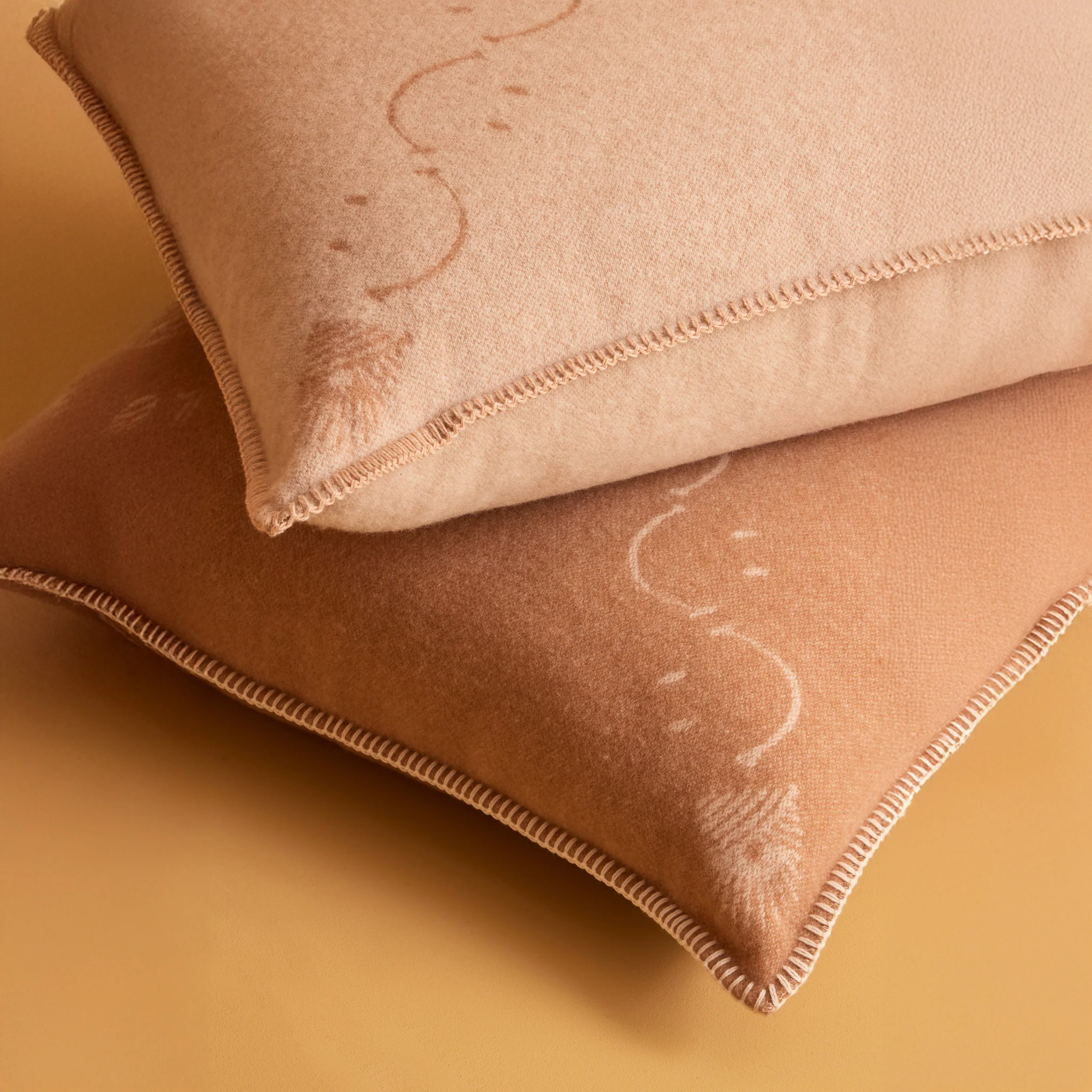 Copricuscino in Lana con Lavorazione Jacquard - Pattern - Image 3
